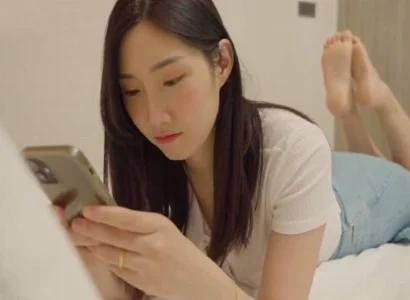 Chị vợ dan díu với anh nhân viên giao hàng